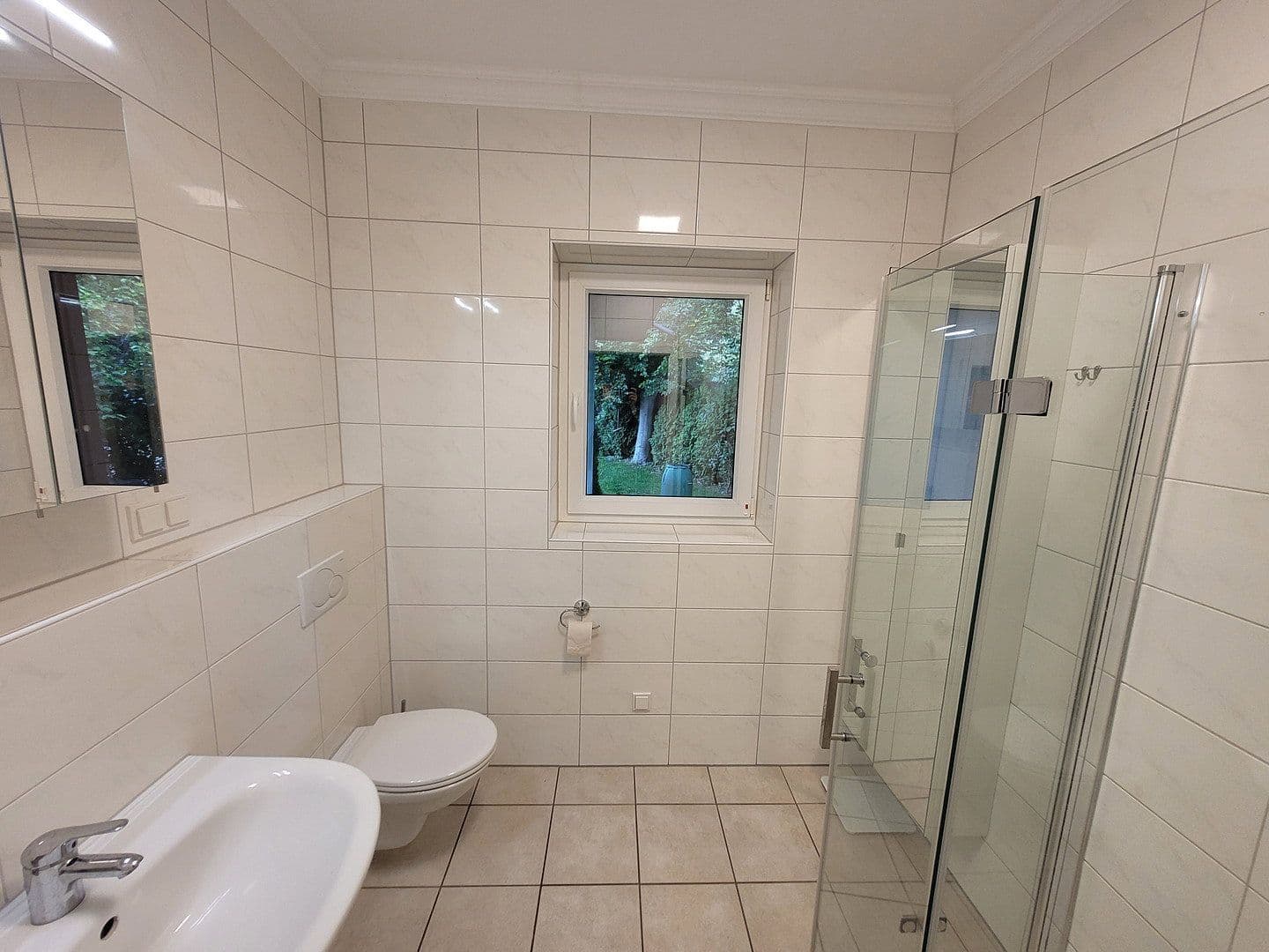 Prodej domu 141 m², pozemek 840 m², Neuenberger Straße, Neuss, Severní Porýní-Vestfálsko Prodej domu 141 m², pozemek 840 m², Neuenberger Straße, Neuss, Severní Porýní-Vestfálsko