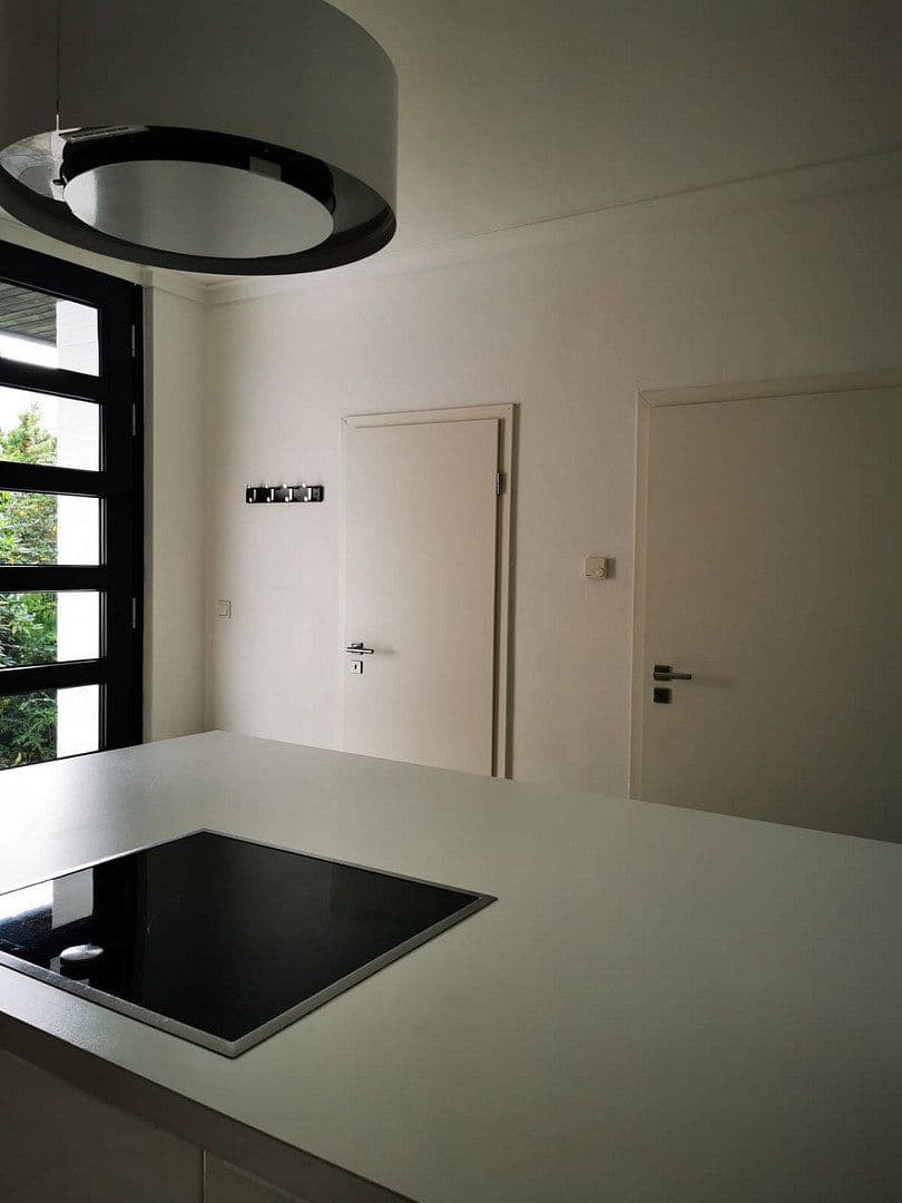 Prodej domu 141 m², pozemek 840 m², Neuenberger Straße, Neuss, Severní Porýní-Vestfálsko Prodej domu 141 m², pozemek 840 m², Neuenberger Straße, Neuss, Severní Porýní-Vestfálsko