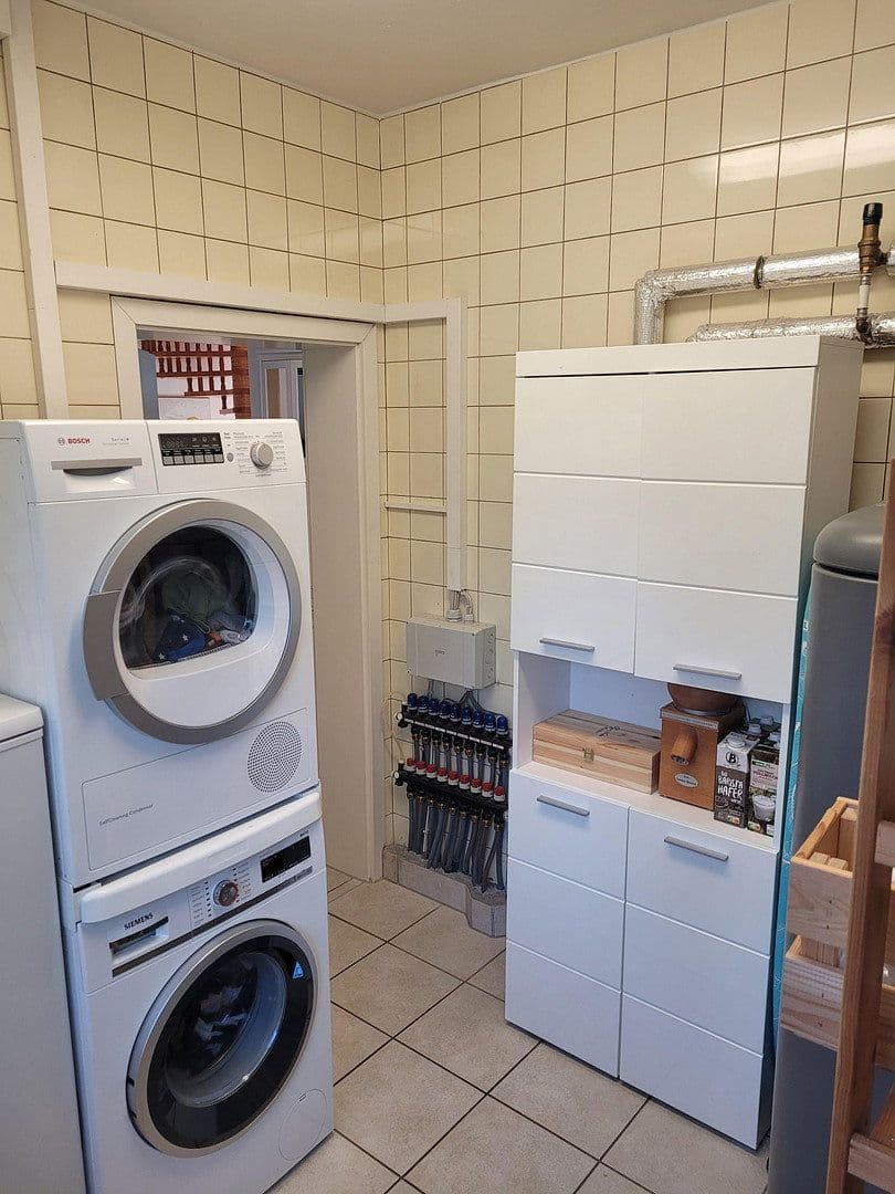 Prodej domu 141 m², pozemek 840 m², Neuenberger Straße, Neuss, Severní Porýní-Vestfálsko Prodej domu 141 m², pozemek 840 m², Neuenberger Straße, Neuss, Severní Porýní-Vestfálsko