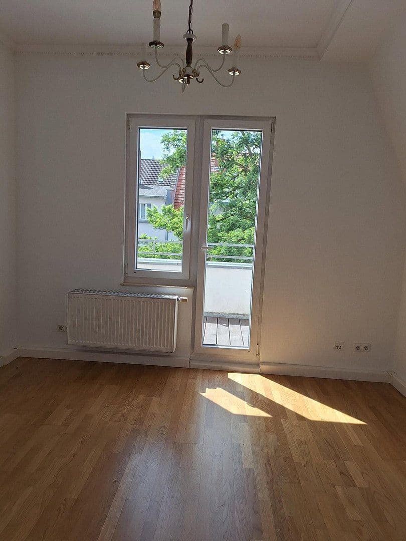 Pronájem bytu 3+1 69 m², Köln, Severní Porýní-Vestfálsko Pronájem bytu 3+1 69 m², Köln, Severní Porýní-Vestfálsko