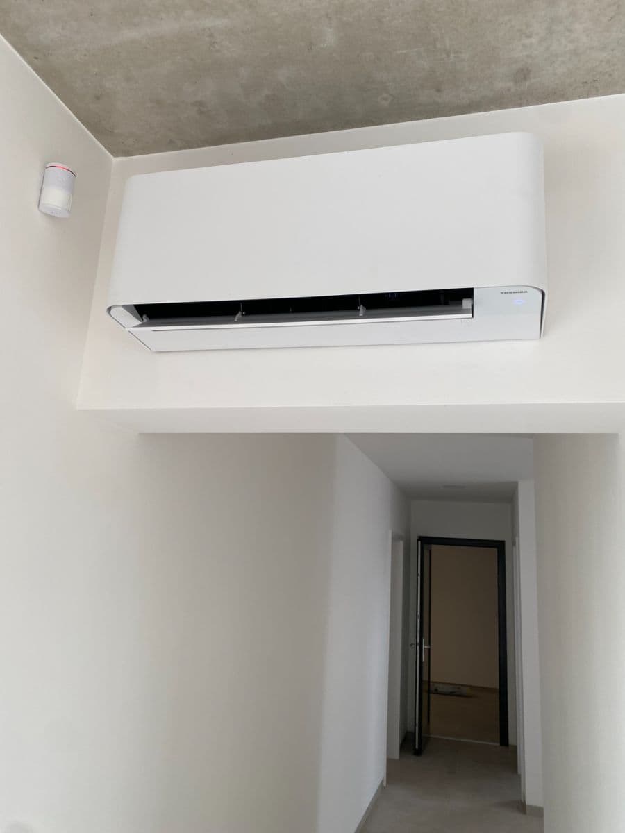 Prodej domu 159 m², pozemek 854 m², Pomněnková, Mukařov, Středočeský kraj Prodej domu 159 m², pozemek 854 m², Pomněnková, Mukařov, Středočeský kraj