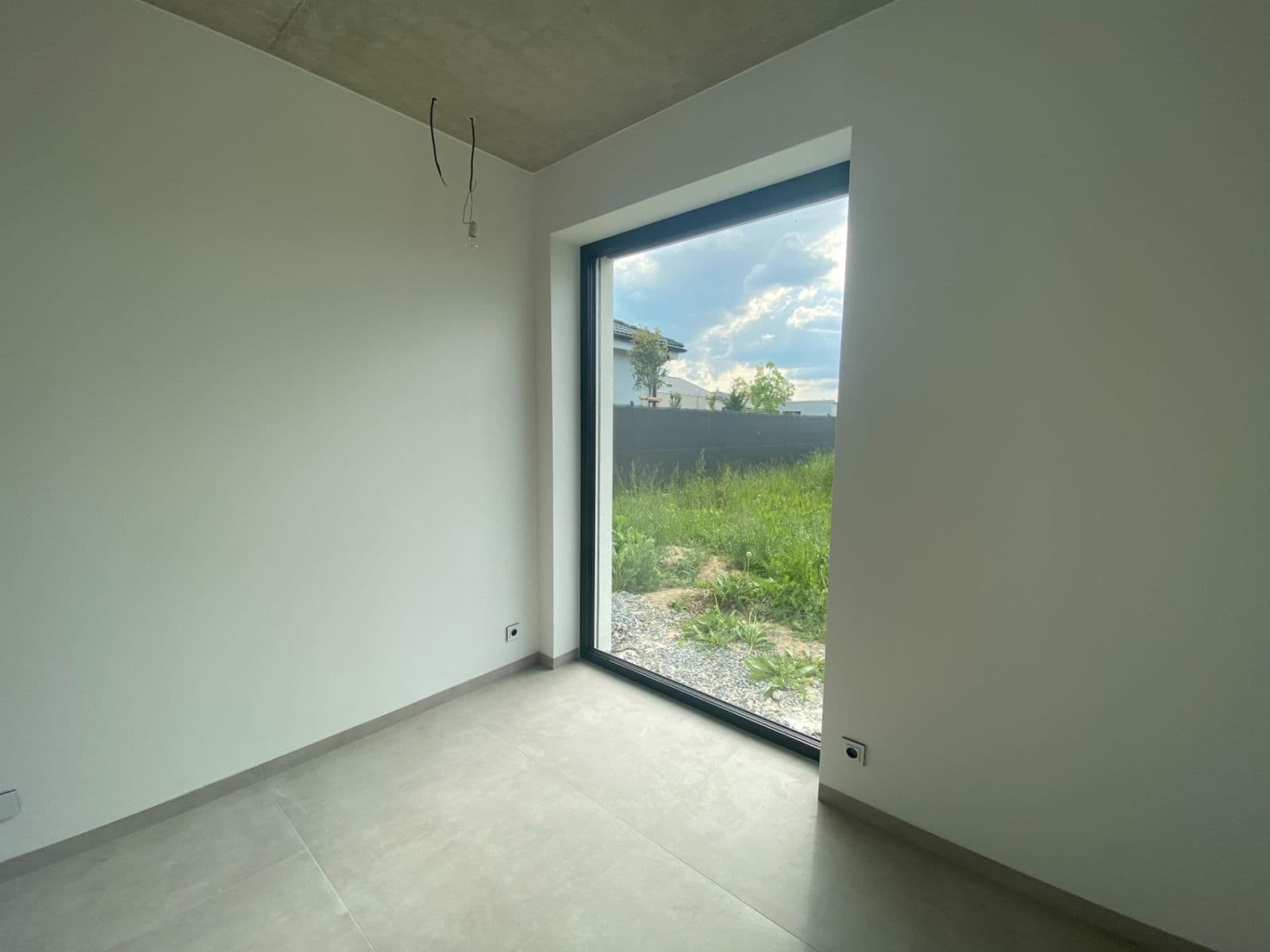 Prodej domu 159 m², pozemek 854 m², Pomněnková, Mukařov, Středočeský kraj Prodej domu 159 m², pozemek 854 m², Pomněnková, Mukařov, Středočeský kraj