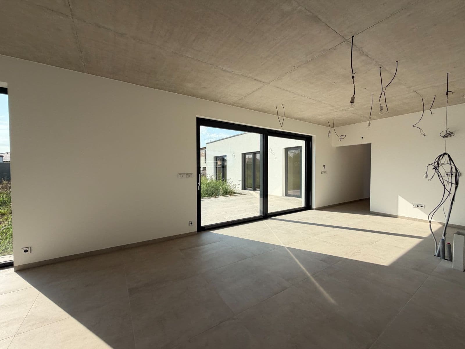 Prodej domu 159 m², pozemek 854 m², Pomněnková, Mukařov, Středočeský kraj Prodej domu 159 m², pozemek 854 m², Pomněnková, Mukařov, Středočeský kraj