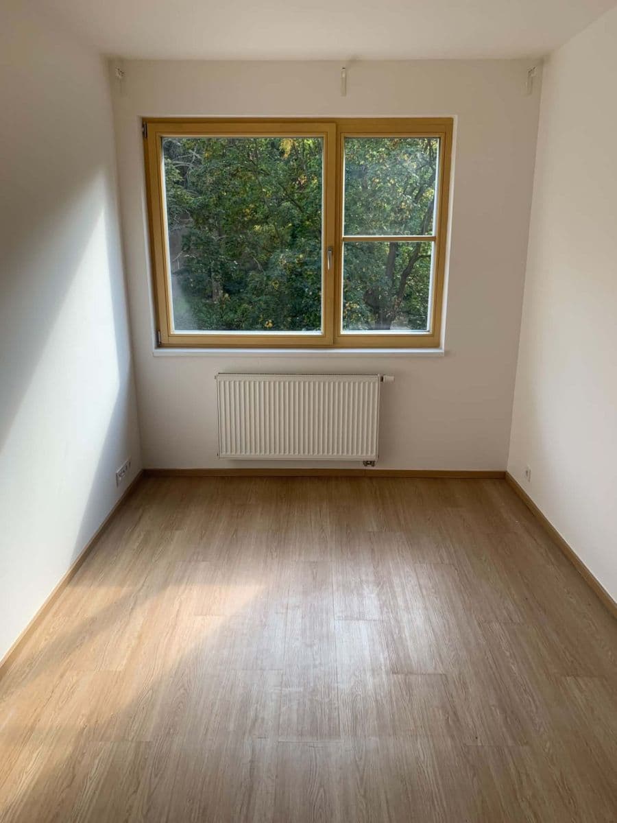 Pronájem bytu 2+kk 48 m², Pod Kavalírkou, Praha, Praha Pronájem bytu 2+kk 48 m², Pod Kavalírkou, Praha, Praha