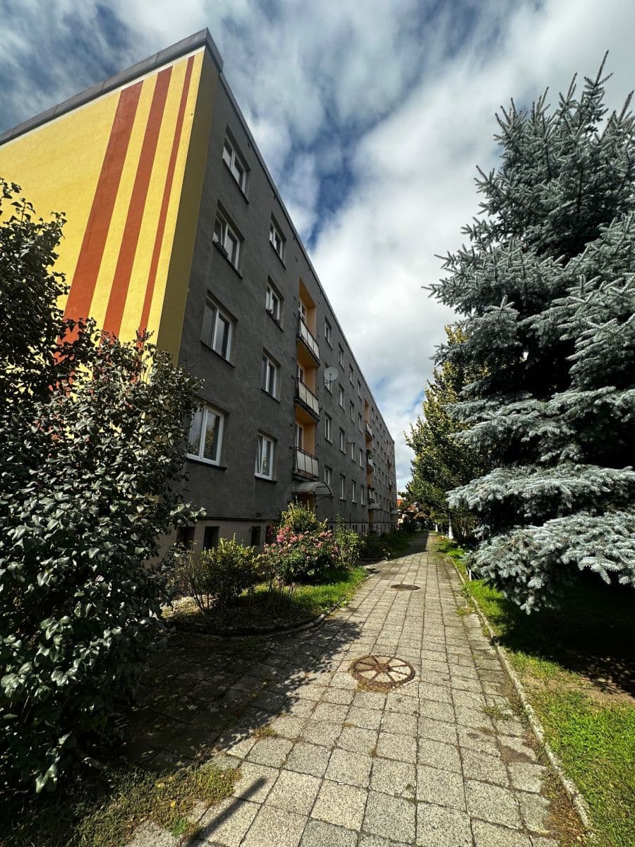Prodej bytu 3+1 69 m², Písečná, Hradec Králové, Královéhradecký kraj Prodej bytu 3+1 69 m², Písečná, Hradec Králové, Královéhradecký kraj