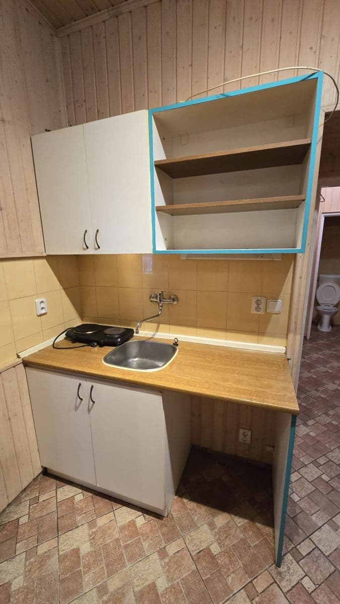 Pronájem bytu 2+kk 42 m², Tolstého, Praha, Praha Pronájem bytu 2+kk 42 m², Tolstého, Praha, Praha