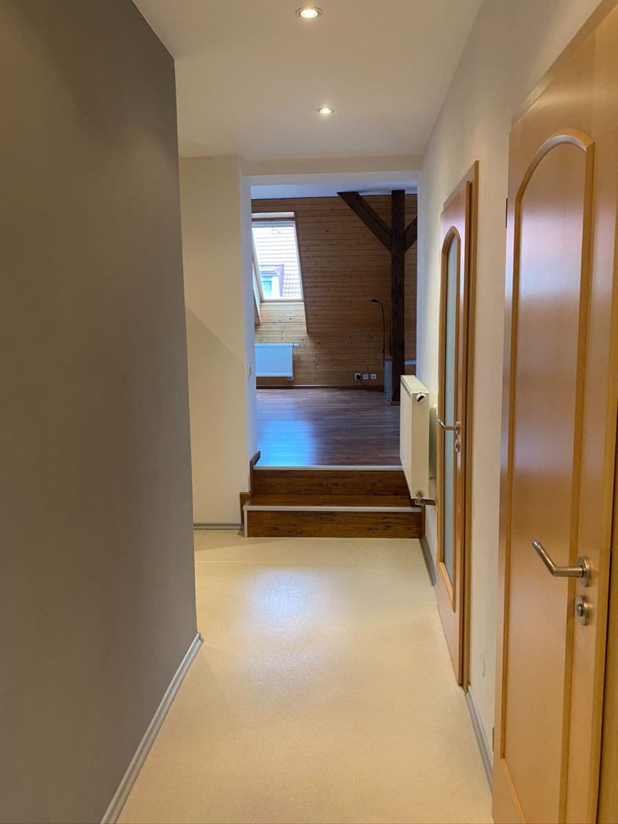 Pronájem bytu 2+1 87 m², Za Poštou, Praha, Praha Pronájem bytu 2+1 87 m², Za Poštou, Praha, Praha