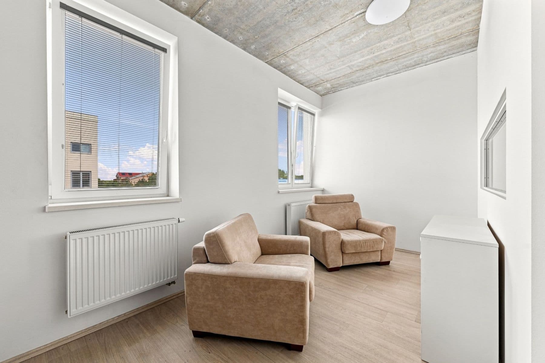 Pronájem kanceláře 34 m², Bečovská, Praha, Praha Pronájem kanceláře 34 m², Bečovská, Praha, Praha