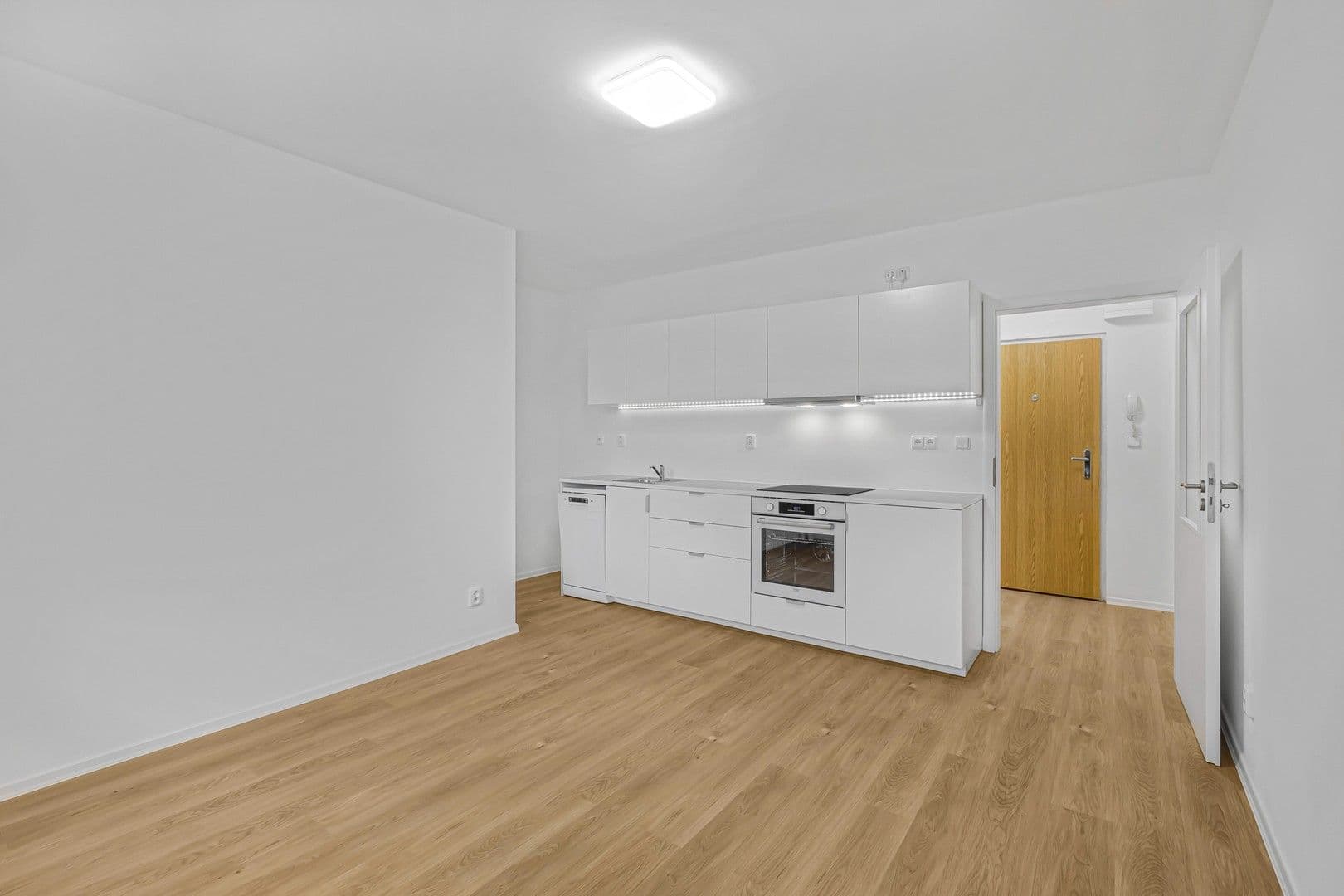 Pronájem bytu 2+kk 32 m², Jílovská, Praha, Praha Pronájem bytu 2+kk 32 m², Jílovská, Praha, Praha