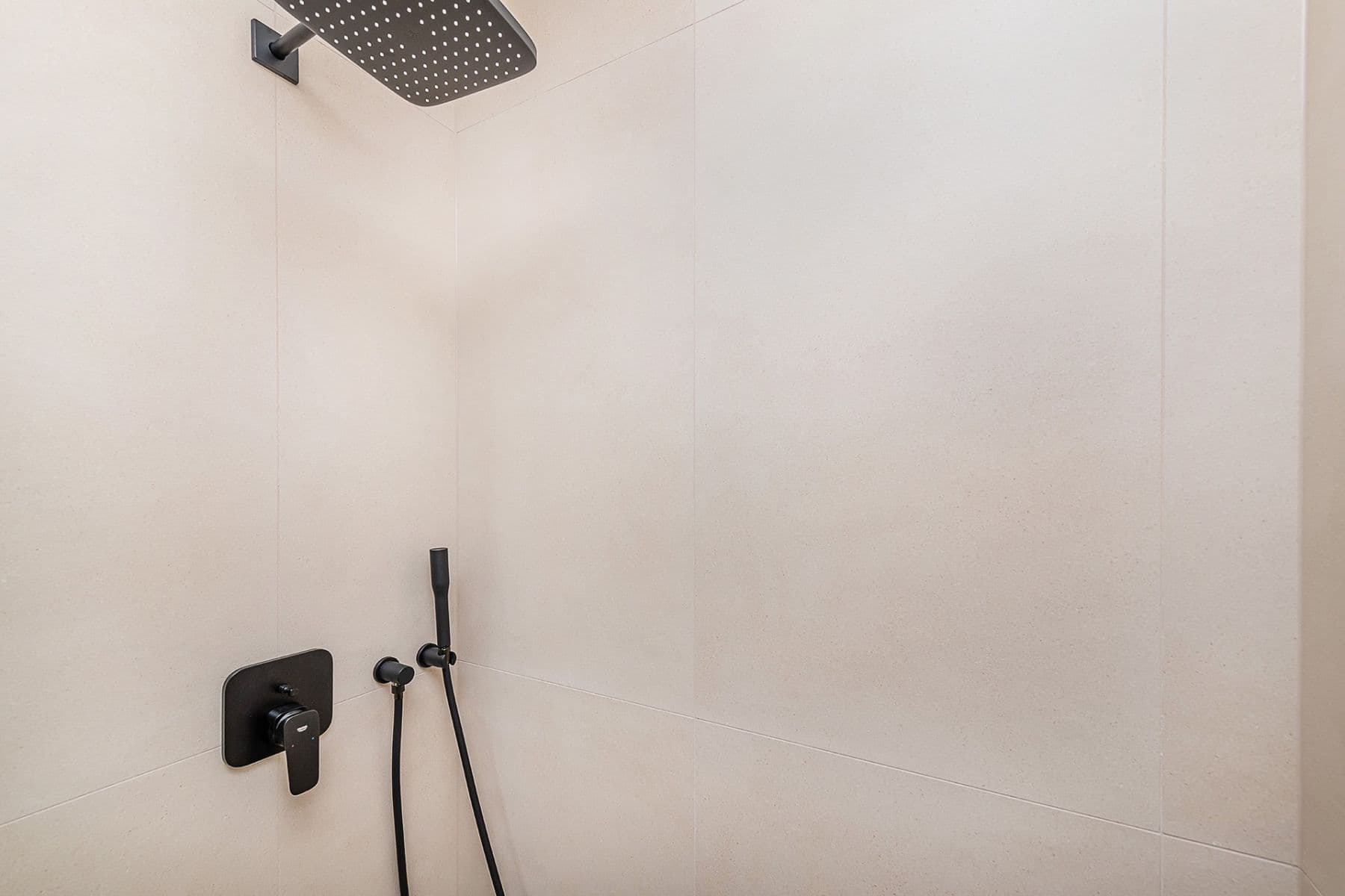 Prodej bytu 3+kk 94 m², Na dolinách, Praha, Praha Prodej bytu 3+kk 94 m², Na dolinách, Praha, Praha