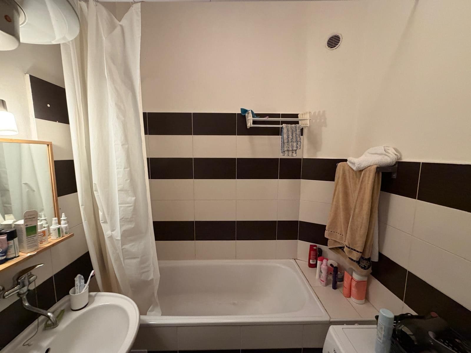 Pronájem bytu 2+kk 52 m², Hartigova, Praha, Praha Pronájem bytu 2+kk 52 m², Hartigova, Praha, Praha