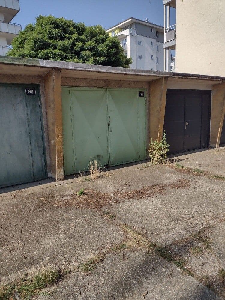 Prodej garáže 18 m², Uherské Hradiště, Zlínský kraj Prodej garáže 18 m², Uherské Hradiště, Zlínský kraj