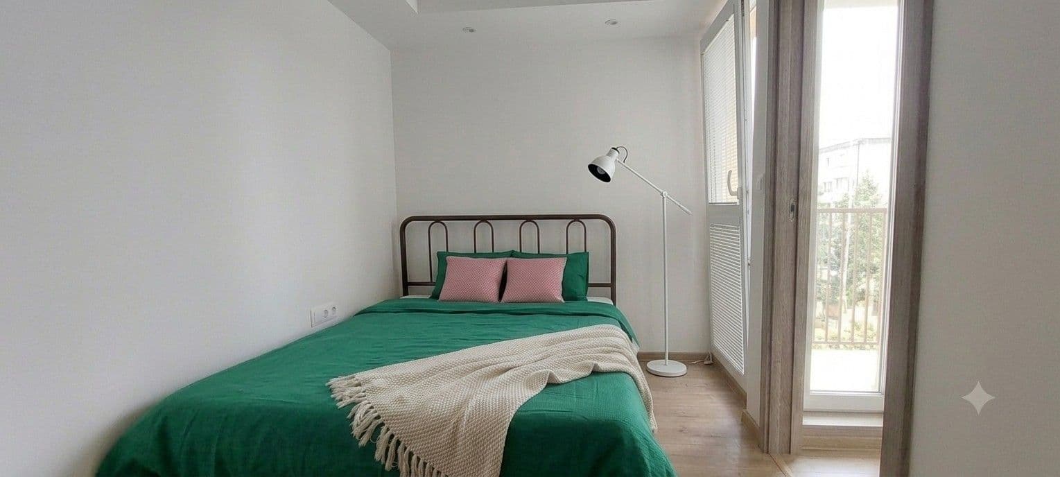 Pronájem bytu 2+1 43 m², Kozia, Bratislava - mestská časť Staré Mesto, Bratislavský kraj Pronájem bytu 2+1 43 m², Kozia, Bratislava - mestská časť Staré Mesto, Bratislavský kraj