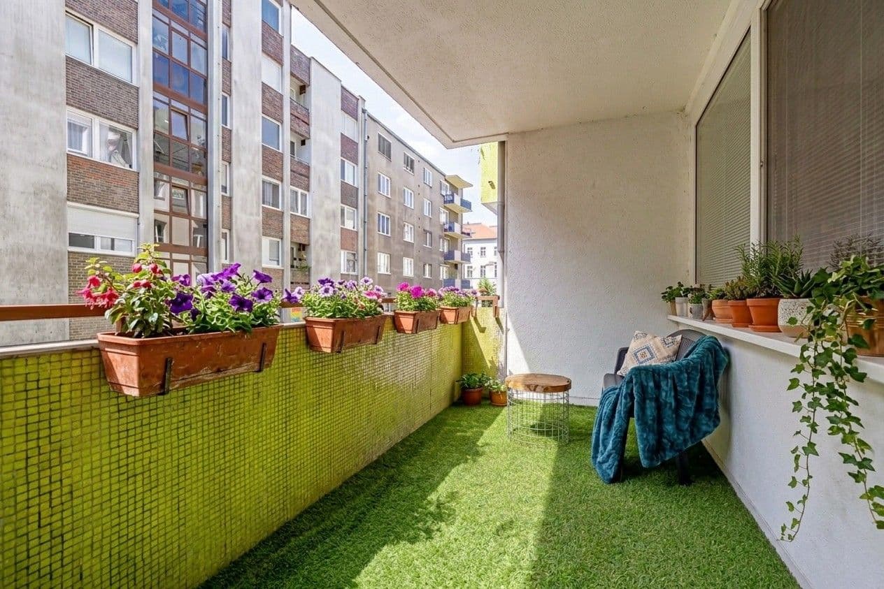 Pronájem bytu 2+1 43 m², Kozia, Bratislava - mestská časť Staré Mesto, Bratislavský kraj Pronájem bytu 2+1 43 m², Kozia, Bratislava - mestská časť Staré Mesto, Bratislavský kraj