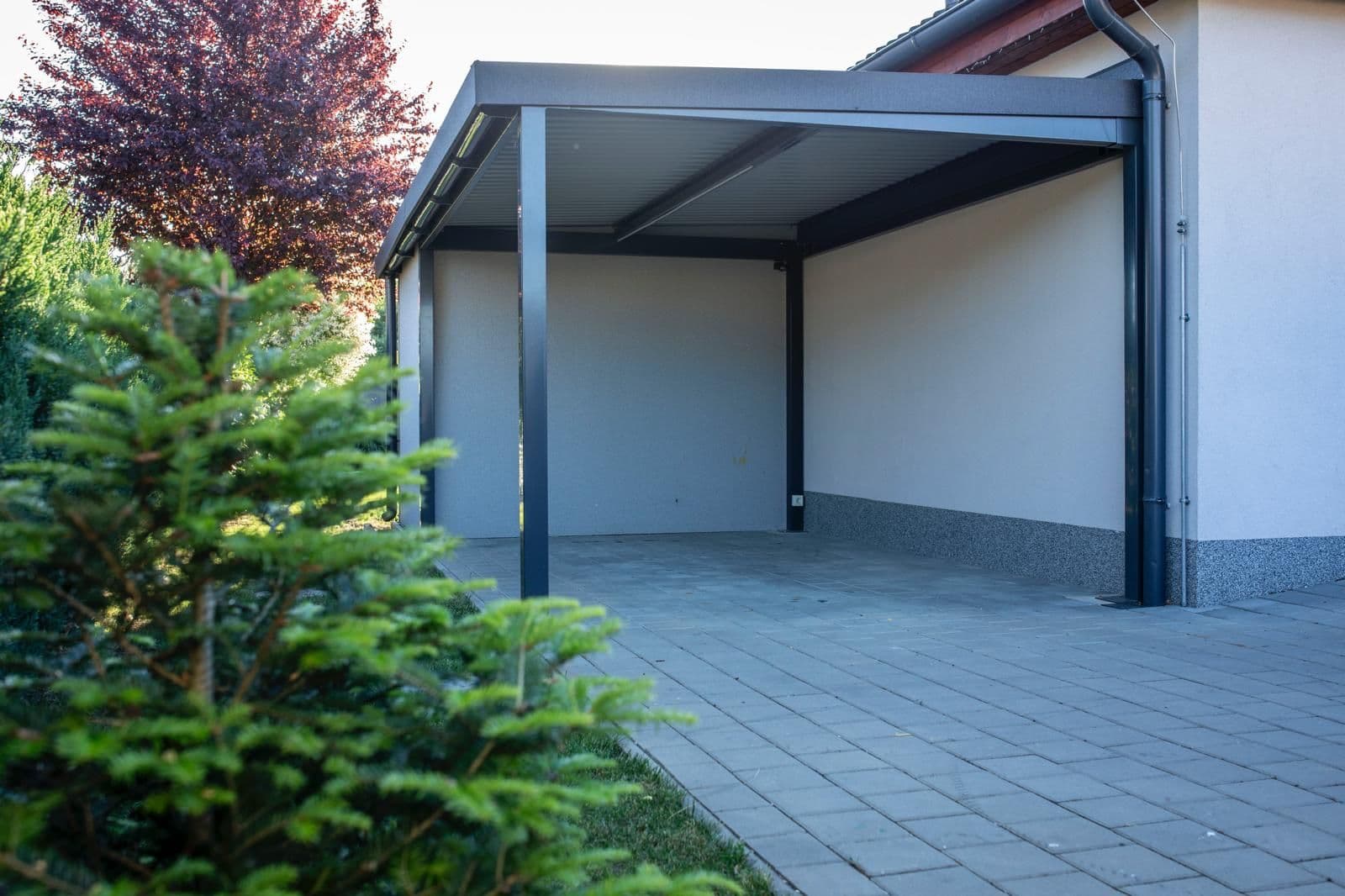 Prodej domu 173 m², pozemek 682 m², Jelení, Postřižín, Středočeský kraj Prodej domu 173 m², pozemek 682 m², Jelení, Postřižín, Středočeský kraj