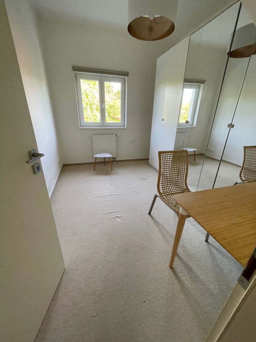 Pronájem bytu 4+kk 88 m², Mezitraťová, Praha, Praha Pronájem bytu 4+kk 88 m², Mezitraťová, Praha, Praha