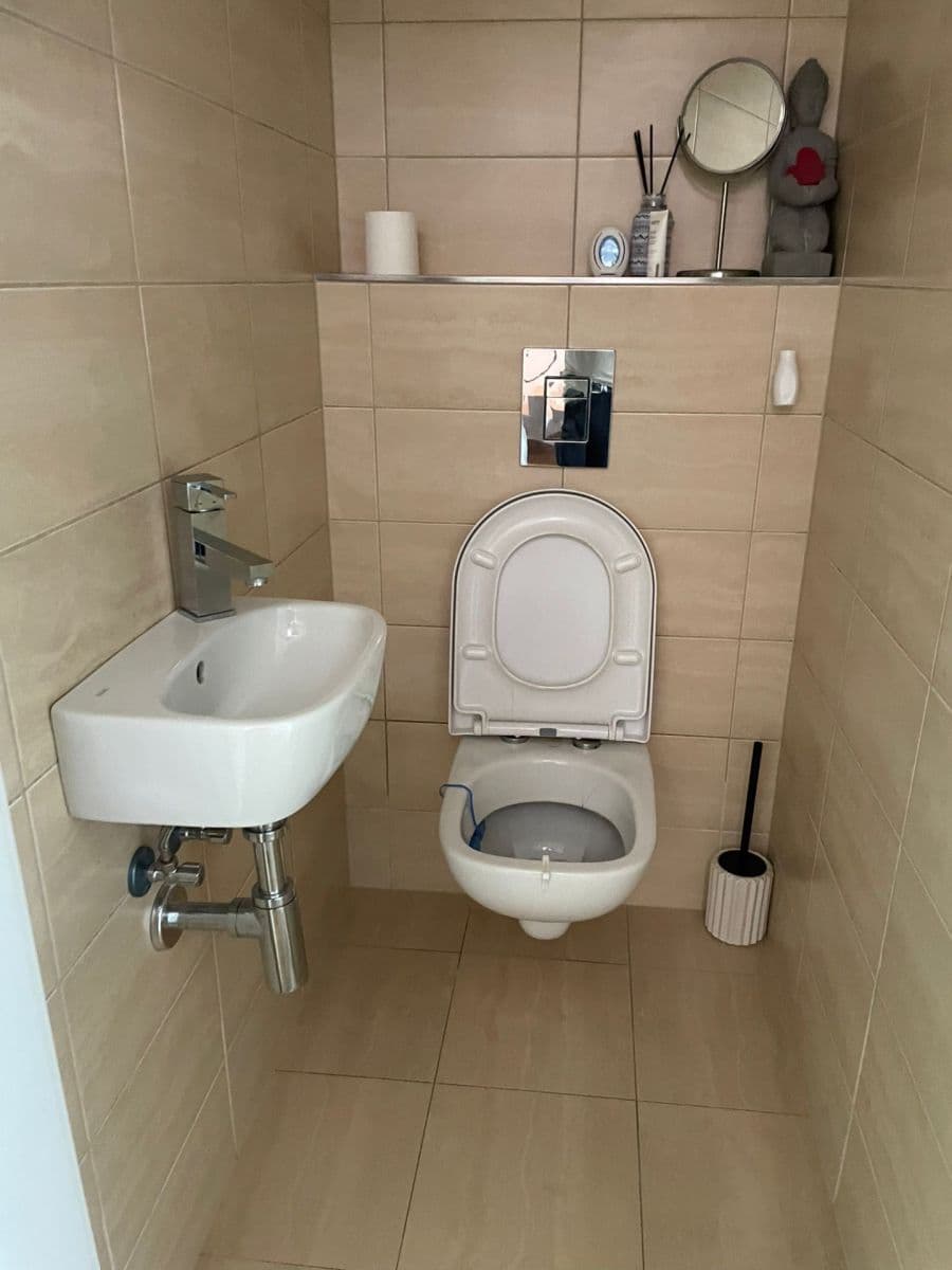 Pronájem bytu 4+kk 88 m², Mezitraťová, Praha, Praha Pronájem bytu 4+kk 88 m², Mezitraťová, Praha, Praha
