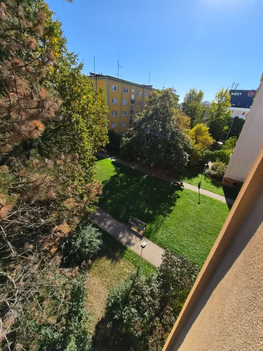 Prodej bytu 3+1 68 m², Herálecká III, Praha, Praha Prodej bytu 3+1 68 m², Herálecká III, Praha, Praha