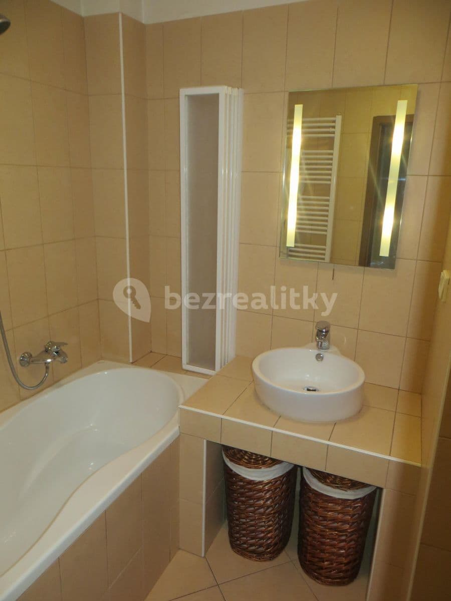 Pronájem bytu 3+kk 65 m², Pivovarská, Praha, Praha Pronájem bytu 3+kk 65 m², Pivovarská, Praha, Praha