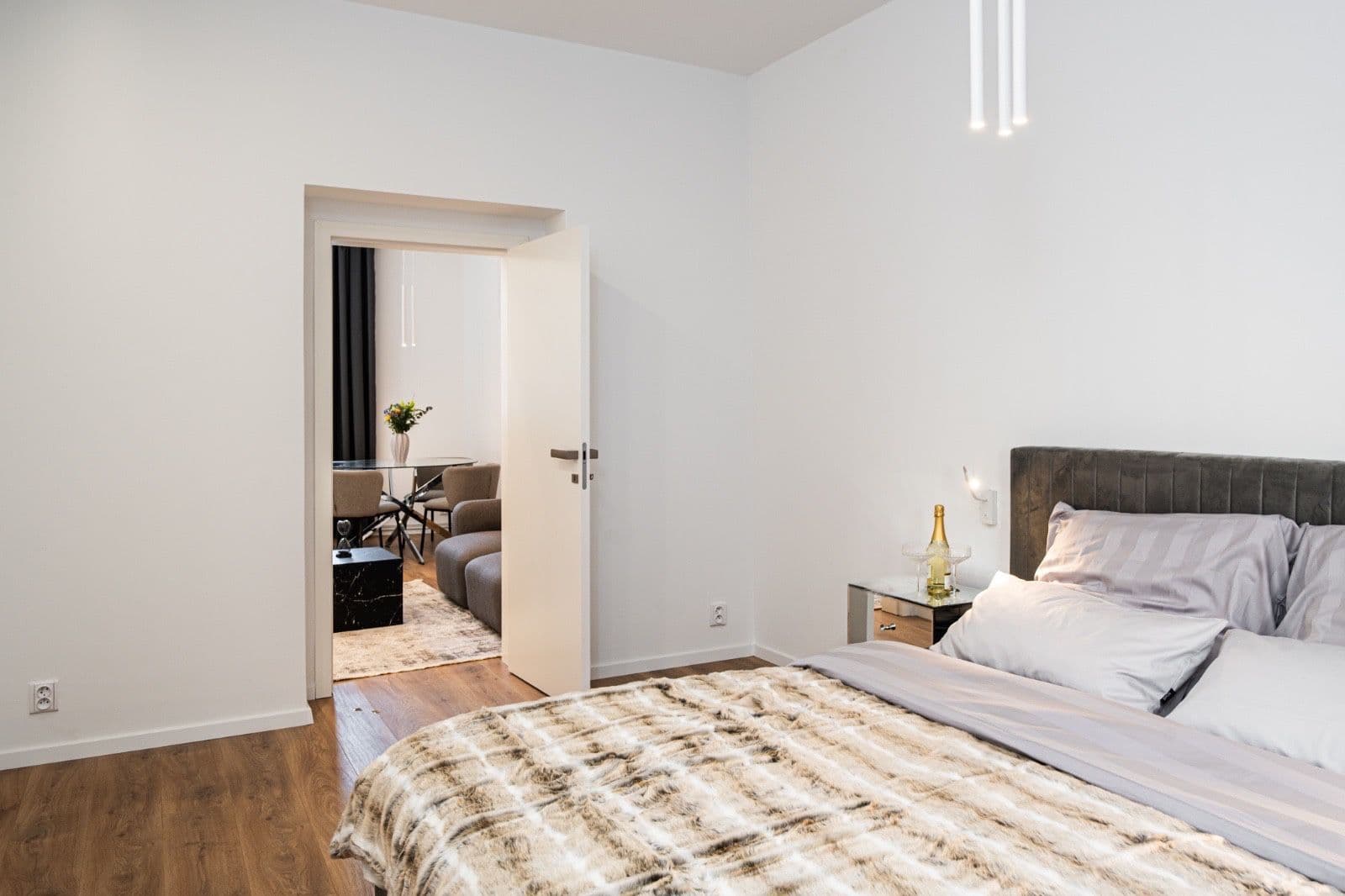 Pronájem bytu 2+kk 58 m², Milady Horákové, Praha, Praha Pronájem bytu 2+kk 58 m², Milady Horákové, Praha, Praha