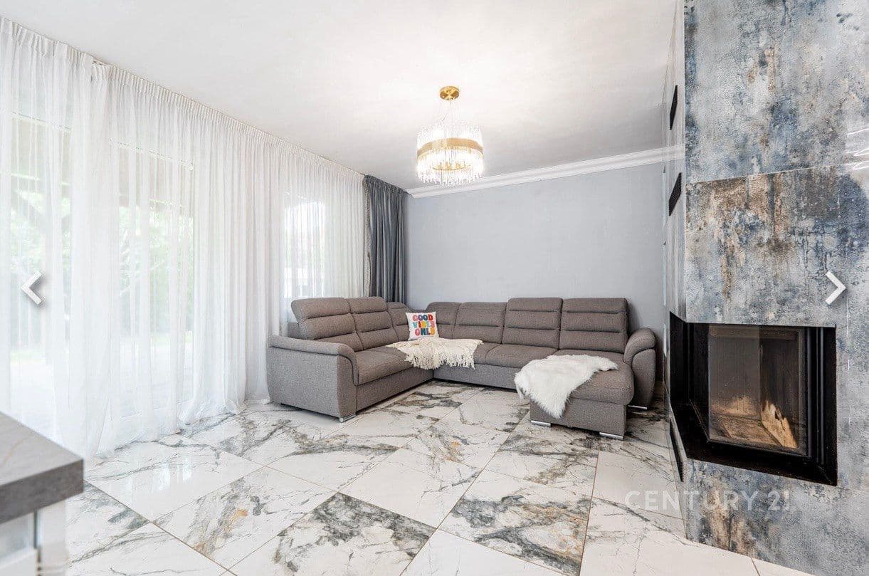 Prodej domu 157 m², pozemek 649 m², Dobročovice, Středočeský kraj Prodej domu 157 m², pozemek 649 m², Dobročovice, Středočeský kraj