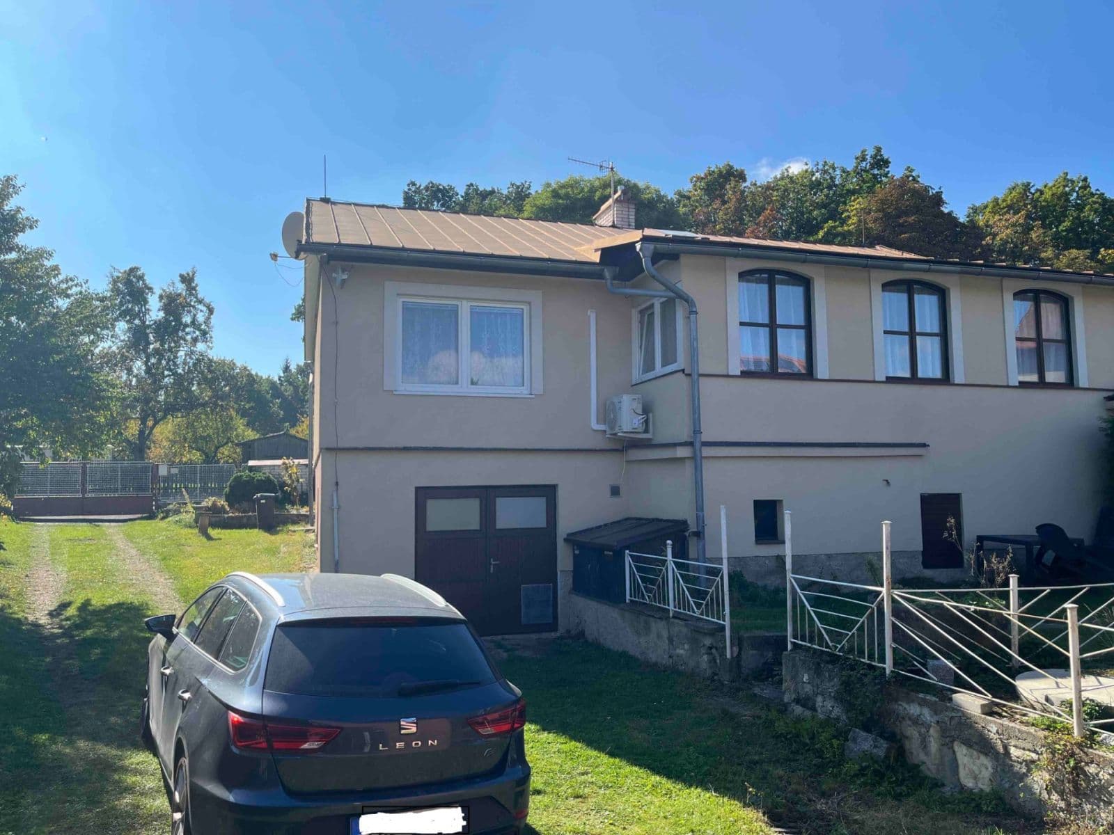 Prodej domu 104 m², pozemek 896 m², Lesní, Lány, Středočeský kraj Prodej domu 104 m², pozemek 896 m², Lesní, Lány, Středočeský kraj
