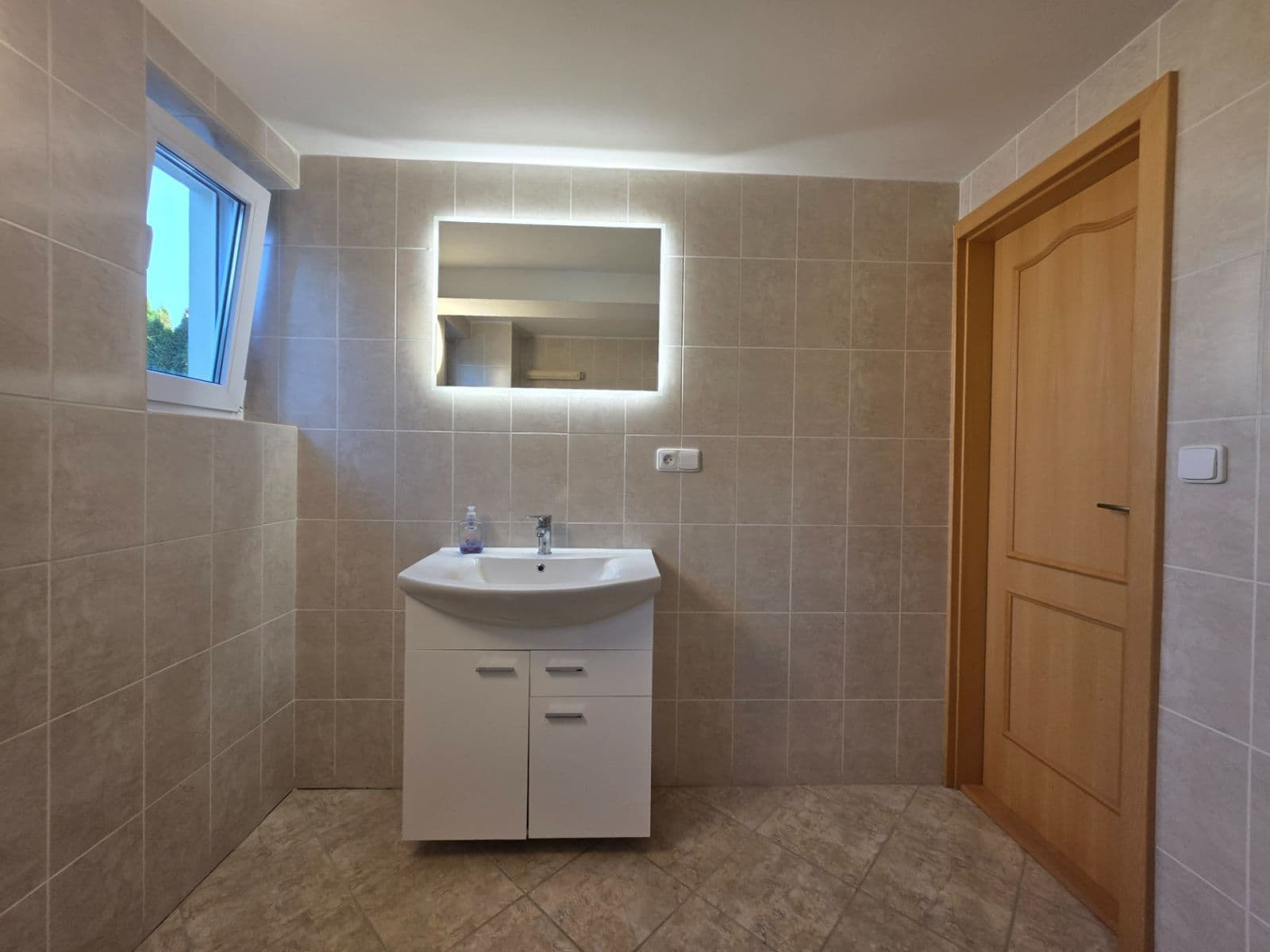 Pronájem bytu 2+kk 54 m², Podolí, Jihomoravský kraj Pronájem bytu 2+kk 54 m², Podolí, Jihomoravský kraj