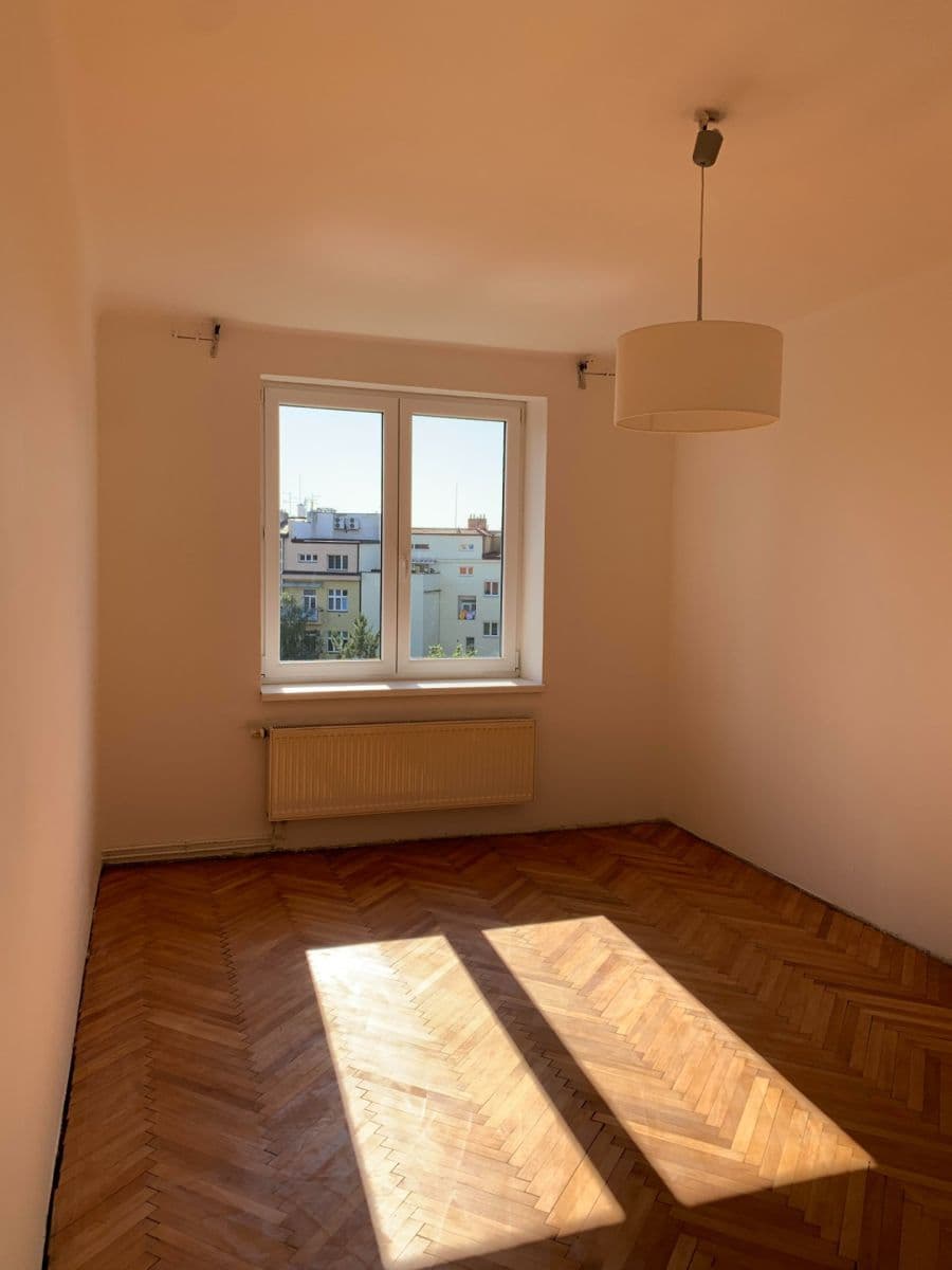Pronájem bytu 1+1 38 m², Doudova, Praha, Praha Pronájem bytu 1+1 38 m², Doudova, Praha, Praha