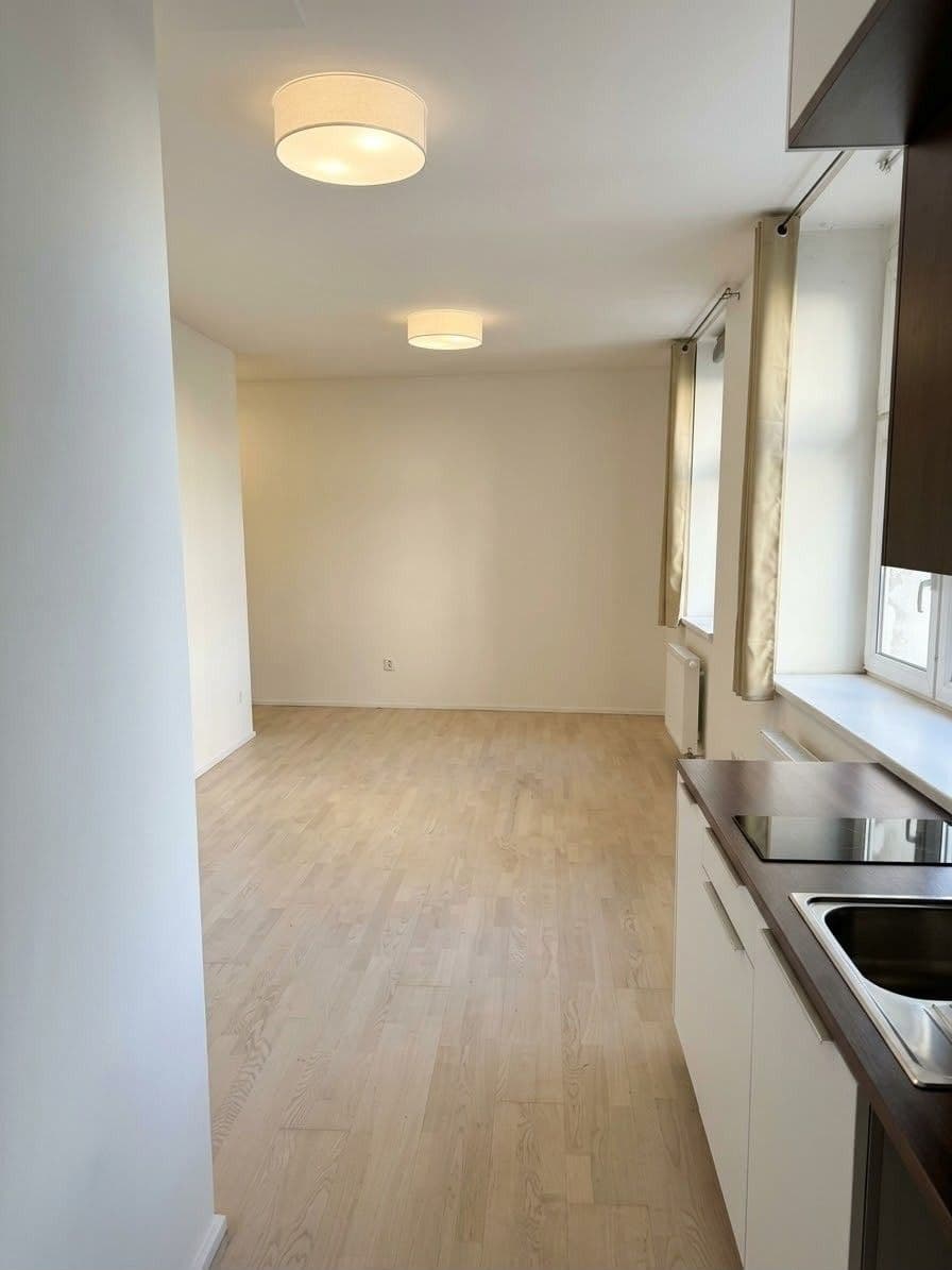 Pronájem bytu 1+kk 35 m², Skořepka, Brno, Jihomoravský kraj Pronájem bytu 1+kk 35 m², Skořepka, Brno, Jihomoravský kraj