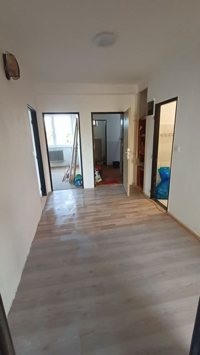 Prodej domu 320 m², pozemek 2.197 m², Polní Voděrady, Středočeský kraj Prodej domu 320 m², pozemek 2.197 m², Polní Voděrady, Středočeský kraj