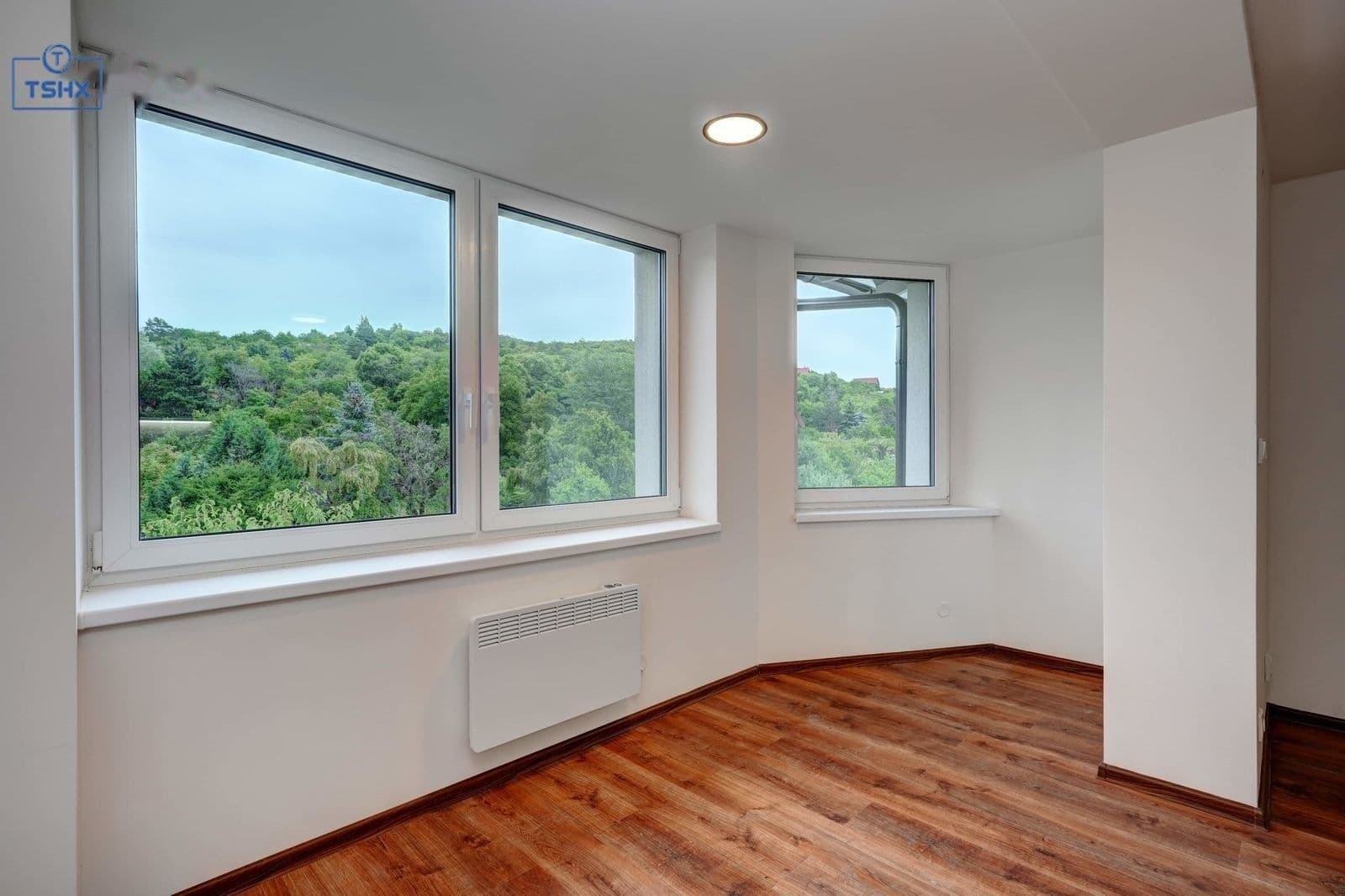 Pronájem bytu 1+kk 29 m², Viniční, Brno, Jihomoravský kraj Pronájem bytu 1+kk 29 m², Viniční, Brno, Jihomoravský kraj