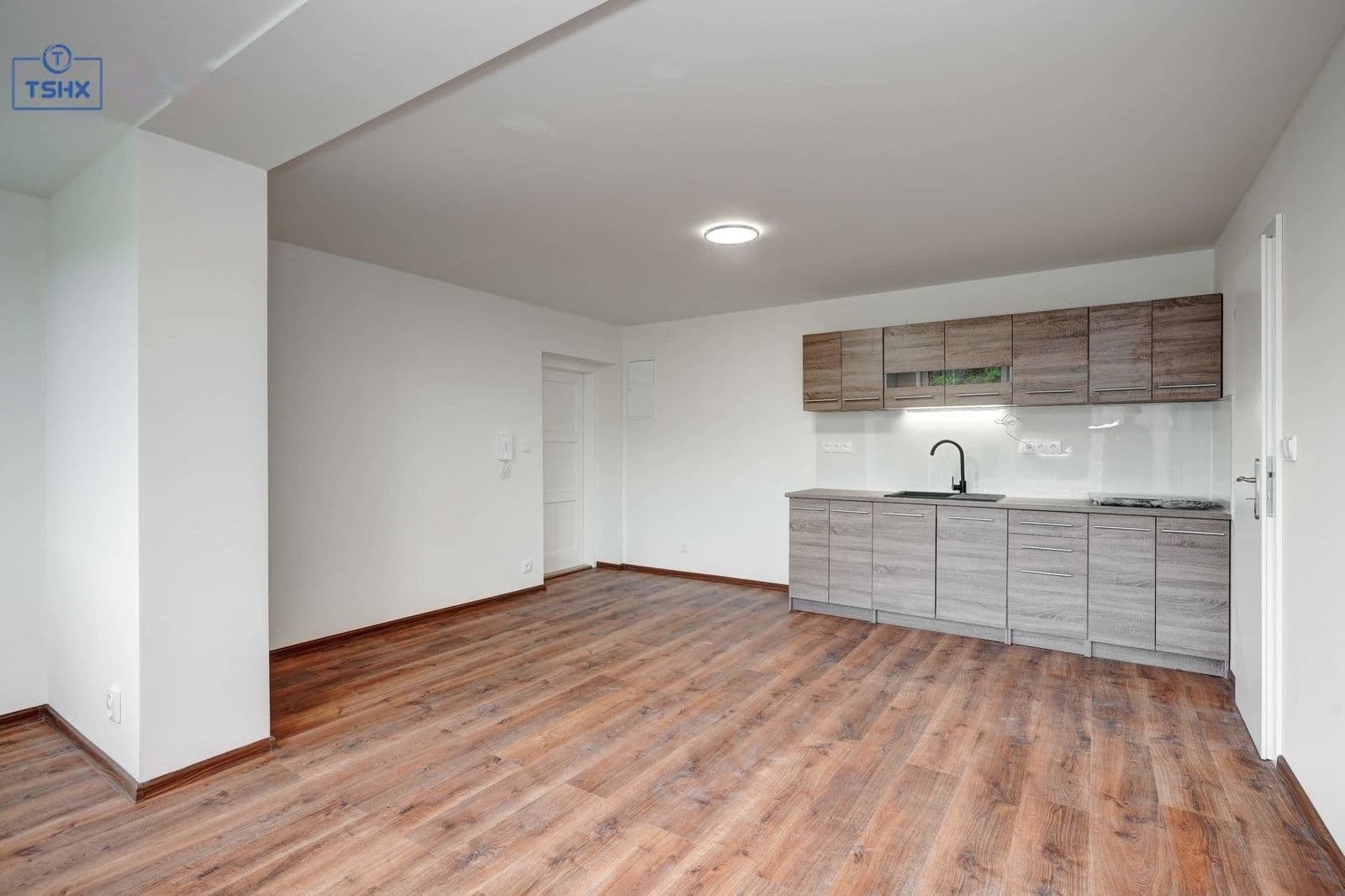 Pronájem bytu 1+kk 29 m², Viniční, Brno, Jihomoravský kraj Pronájem bytu 1+kk 29 m², Viniční, Brno, Jihomoravský kraj