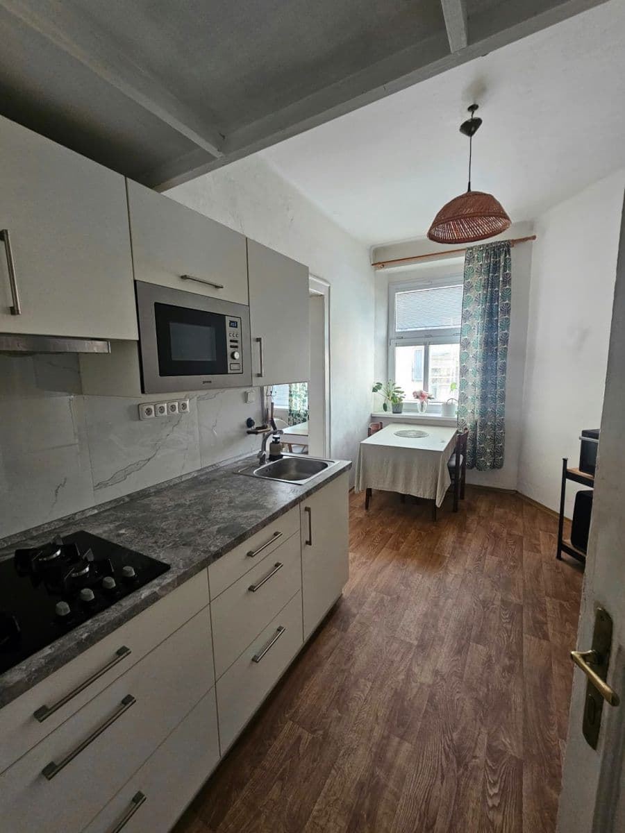 Pronájem bytu 1+1 40 m², Seifertova, Praha, Praha Pronájem bytu 1+1 40 m², Seifertova, Praha, Praha