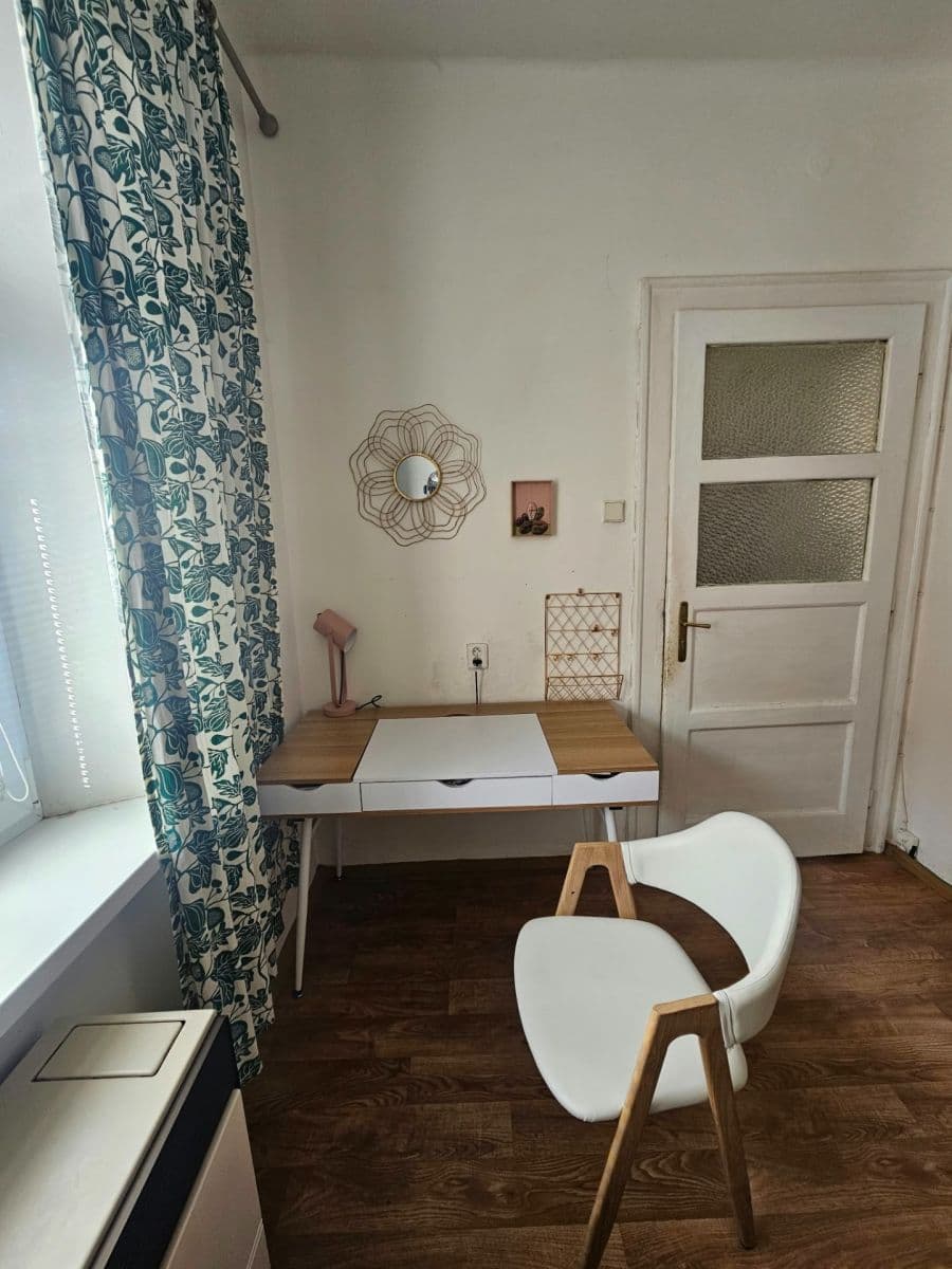 Pronájem bytu 1+1 40 m², Seifertova, Praha, Praha Pronájem bytu 1+1 40 m², Seifertova, Praha, Praha