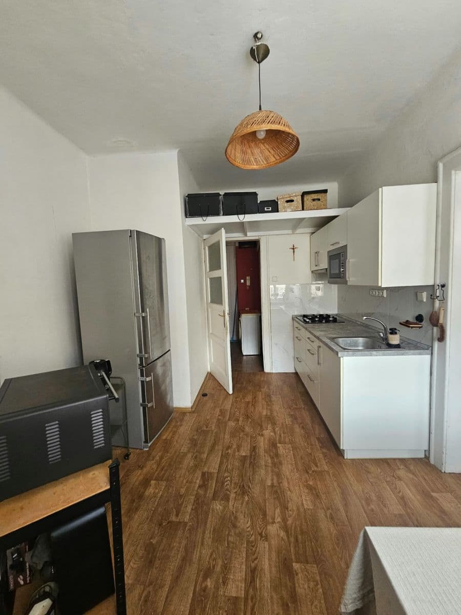Pronájem bytu 1+1 40 m², Seifertova, Praha, Praha Pronájem bytu 1+1 40 m², Seifertova, Praha, Praha