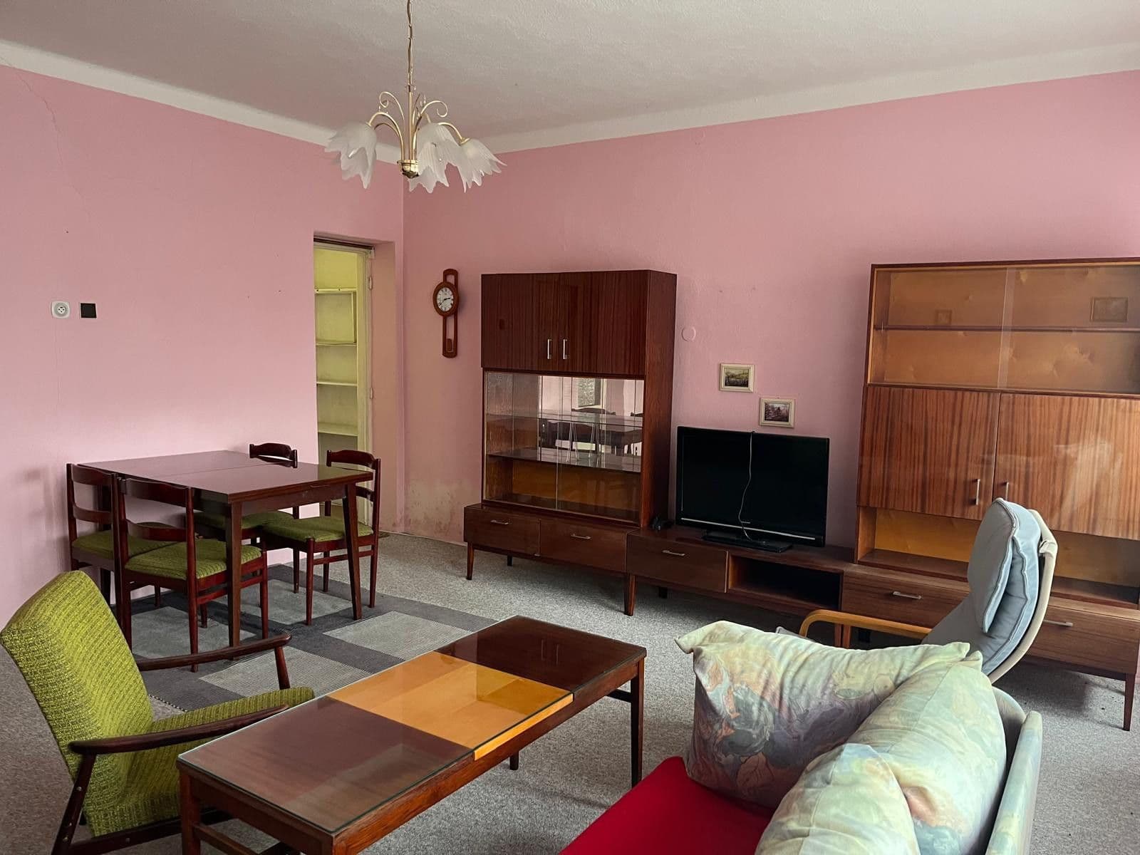 Prodej domu 100 m², pozemek 2.200 m², Březová, Středočeský kraj Prodej domu 100 m², pozemek 2.200 m², Březová, Středočeský kraj