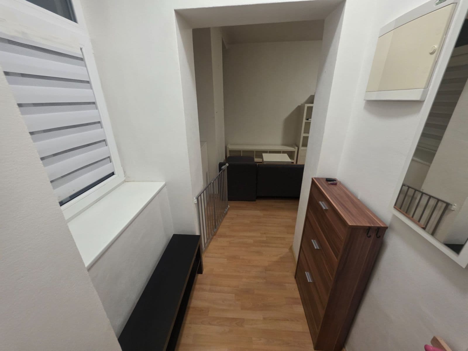 Pronájem bytu 3+kk 51 m², Hlavní, Panenské Břežany, Středočeský kraj Pronájem bytu 3+kk 51 m², Hlavní, Panenské Břežany, Středočeský kraj