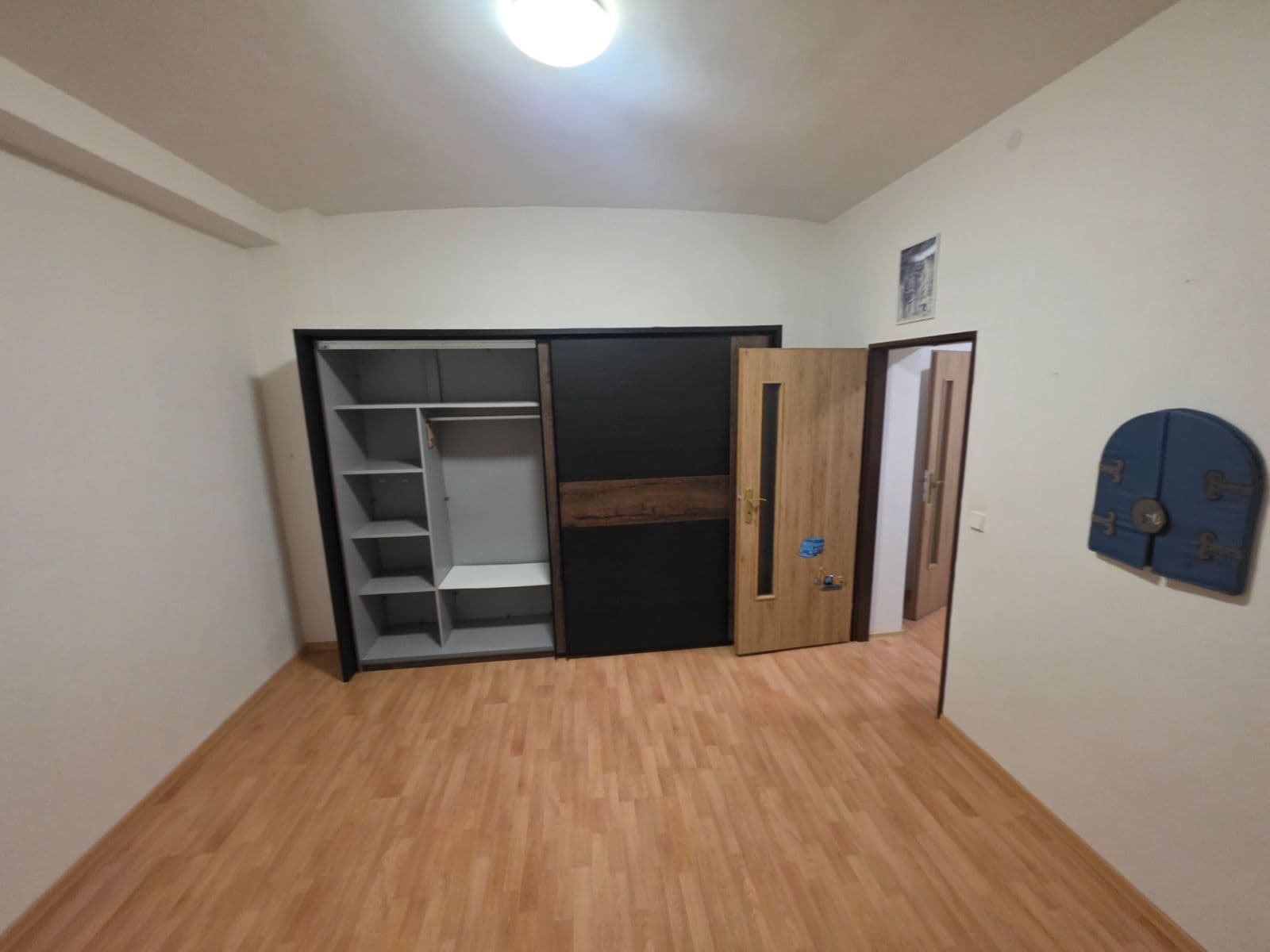 Pronájem bytu 3+kk 51 m², Hlavní, Panenské Břežany, Středočeský kraj Pronájem bytu 3+kk 51 m², Hlavní, Panenské Břežany, Středočeský kraj