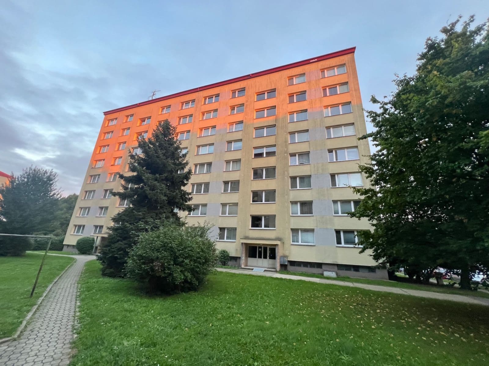 Prodej bytu 2+1 45 m², Zahradní, Lipník nad Bečvou, Olomoucký kraj Prodej bytu 2+1 45 m², Zahradní, Lipník nad Bečvou, Olomoucký kraj