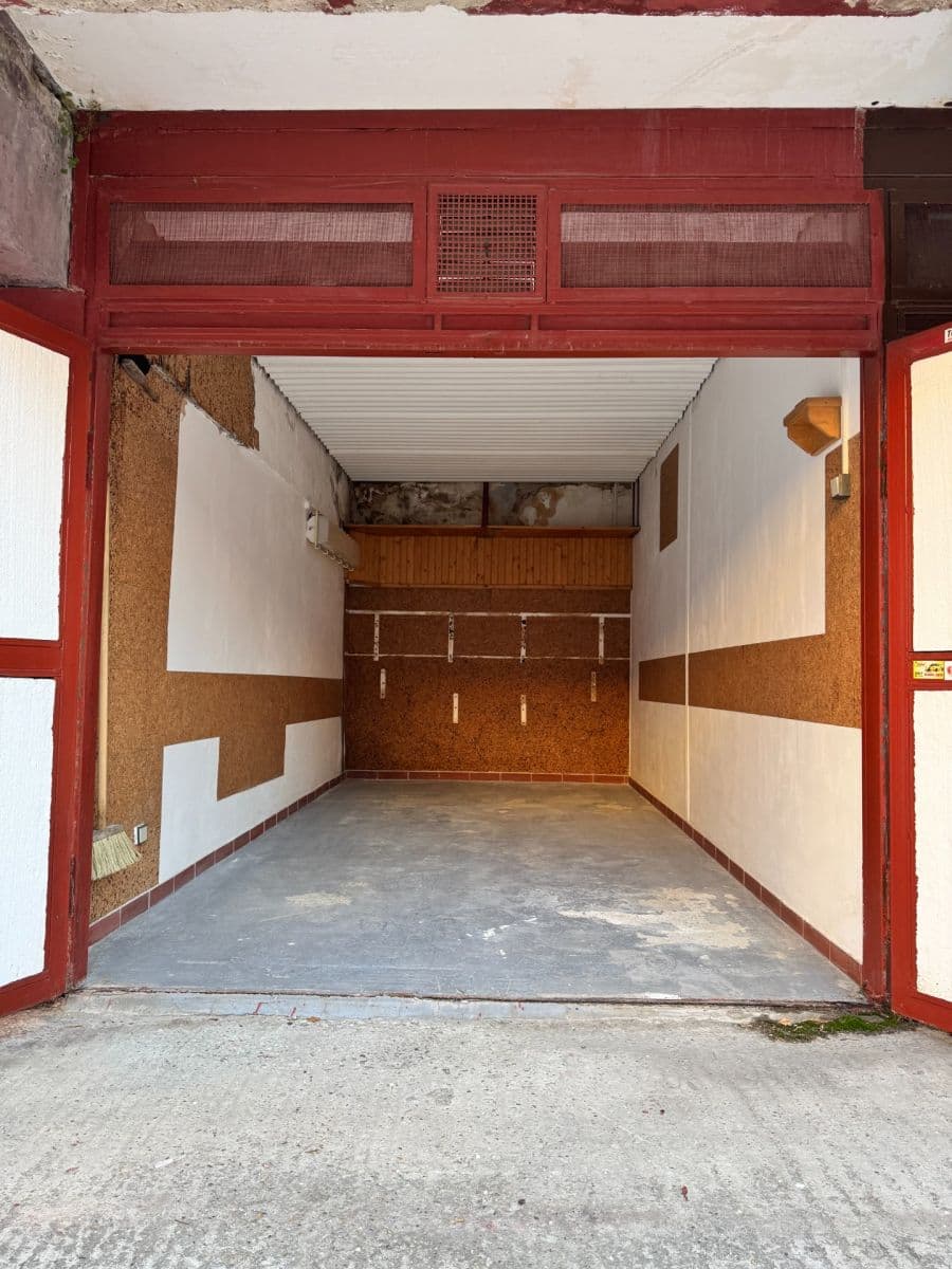 Prodej garáže 13 m², Bebravská, Vrakuňa, Bratislavský kraj Prodej garáže 13 m², Bebravská, Vrakuňa, Bratislavský kraj