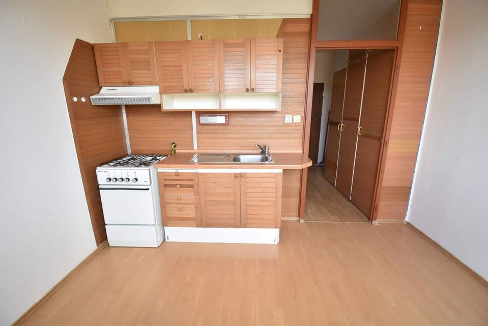 Pronájem bytu 1+1 40 m², Na Borku, Jirkov, Ústecký kraj Pronájem bytu 1+1 40 m², Na Borku, Jirkov, Ústecký kraj