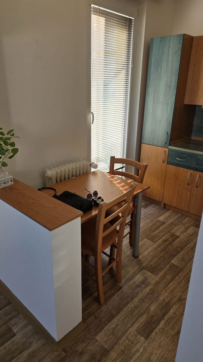 Pronájem bytu 2+kk 42 m², Vitry, Kladno, Středočeský kraj Pronájem bytu 2+kk 42 m², Vitry, Kladno, Středočeský kraj