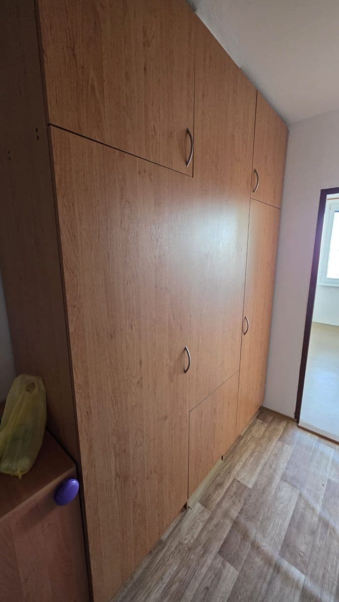 Pronájem bytu 2+kk 42 m², Vitry, Kladno, Středočeský kraj Pronájem bytu 2+kk 42 m², Vitry, Kladno, Středočeský kraj