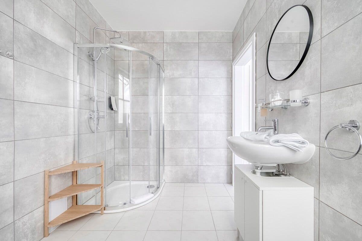 Pronájem bytu 20 m², Bulharská, Karlovy Vary, Karlovarský kraj Pronájem bytu 20 m², Bulharská, Karlovy Vary, Karlovarský kraj