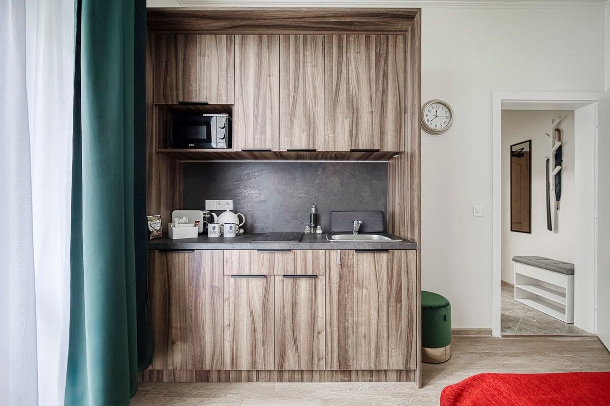 Pronájem bytu 20 m², Bulharská, Karlovy Vary, Karlovarský kraj Pronájem bytu 20 m², Bulharská, Karlovy Vary, Karlovarský kraj