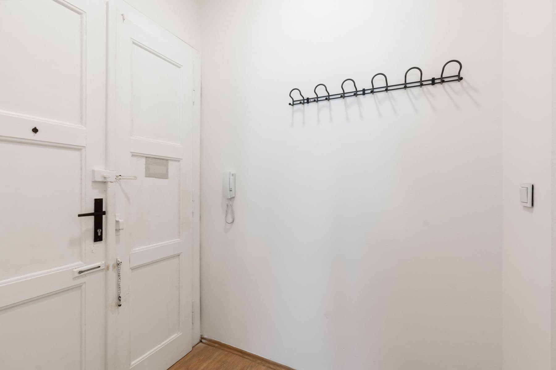 Pronájem bytu 53 m², Košická, Praha, Praha Pronájem bytu 53 m², Košická, Praha, Praha