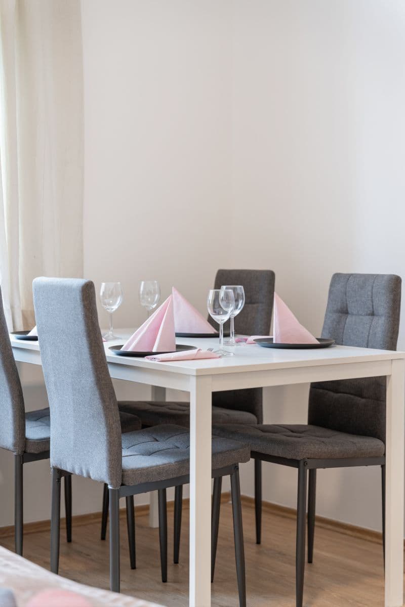 Pronájem bytu 53 m², Košická, Praha, Praha Pronájem bytu 53 m², Košická, Praha, Praha