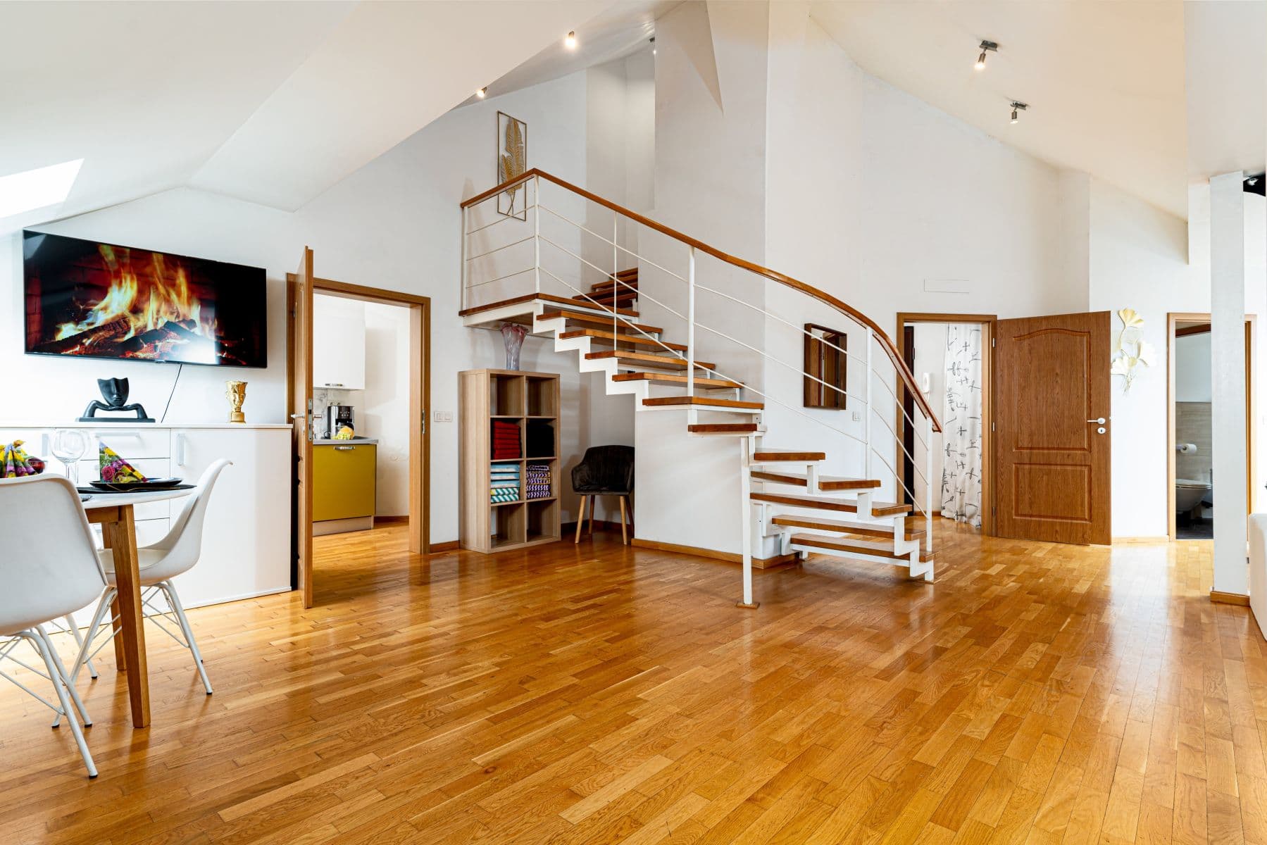 Pronájem bytu 124 m², Zborovská, Praha, Praha Pronájem bytu 124 m², Zborovská, Praha, Praha