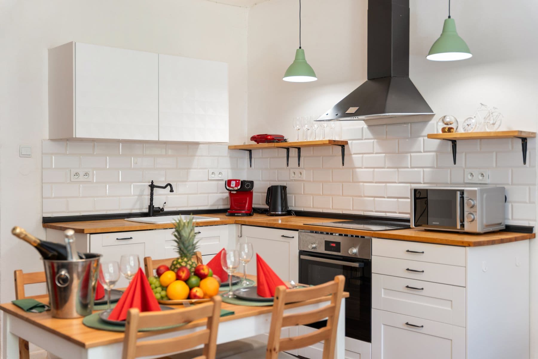 Pronájem bytu 84 m², Moravská, Praha, Praha Pronájem bytu 84 m², Moravská, Praha, Praha