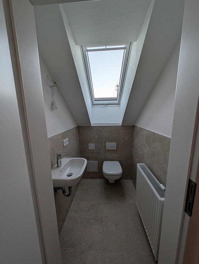 Pronájem bytu 4+1 69 m², Karpfenweg 16, Karlsruhe, Bádensko-Württembersko Pronájem bytu 4+1 69 m², Karpfenweg 16, Karlsruhe, Bádensko-Württembersko